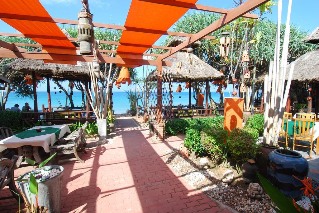 Clean Beach Resort Ko Lanta Buitenkant foto