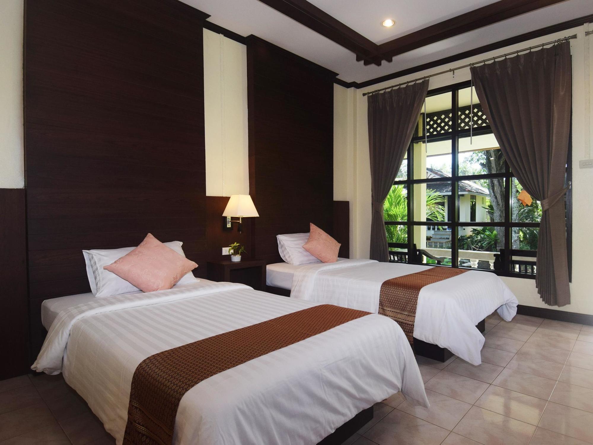 Clean Beach Resort Ko Lanta Buitenkant foto