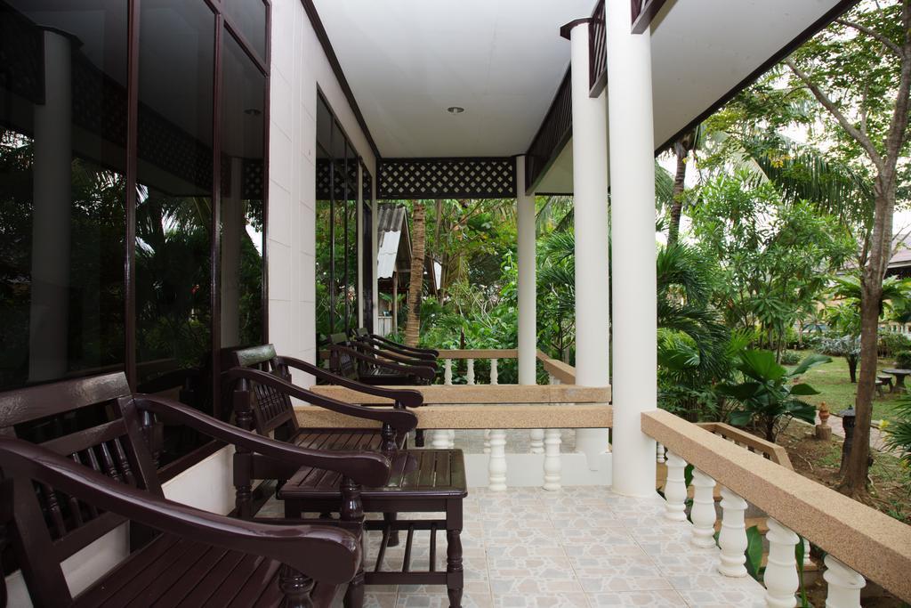 Clean Beach Resort Ko Lanta Buitenkant foto