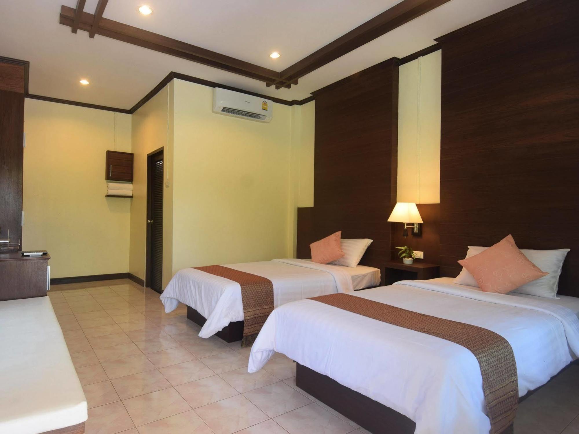 Clean Beach Resort Ko Lanta Buitenkant foto